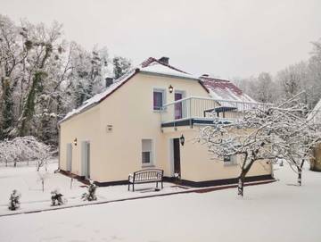 Ferienwohnung für 4 Personen, mit Terrasse und Garten in Lauta