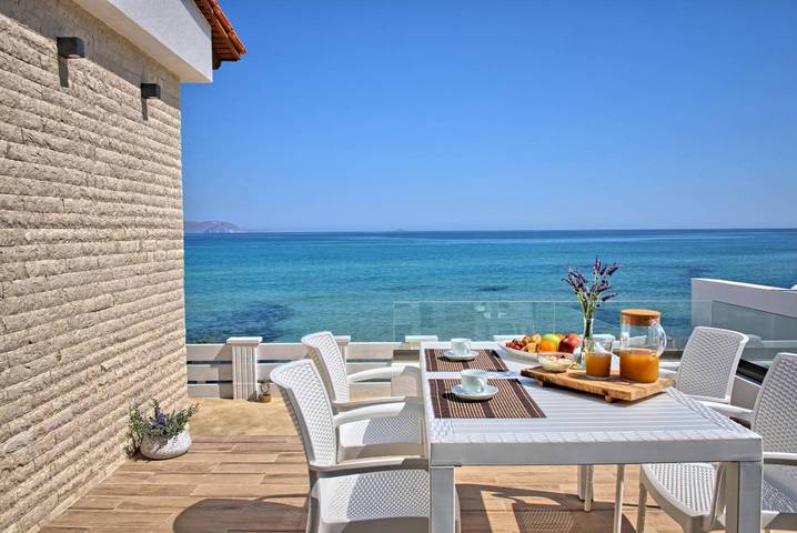 Holiday rental for 5 people, with Ocean view and Balcony as well as Terrace in Hersonissos