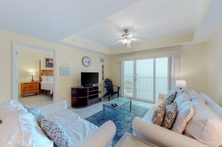 Vacation apartment for 6 people, with balcony and sauna as well as hot tub and pool in Alabama
