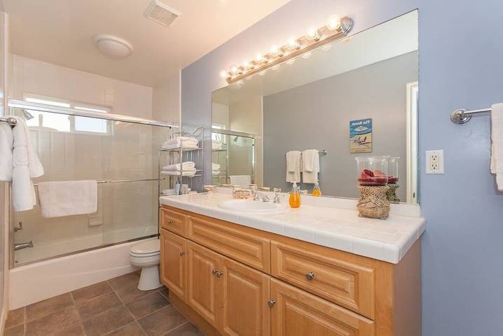 Vacation rental for 10 people, with balcony in Oceanside