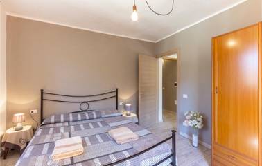 Holiday Apartment for 2 People in Borgo a Mozzano, Lucca Province, Photo 4