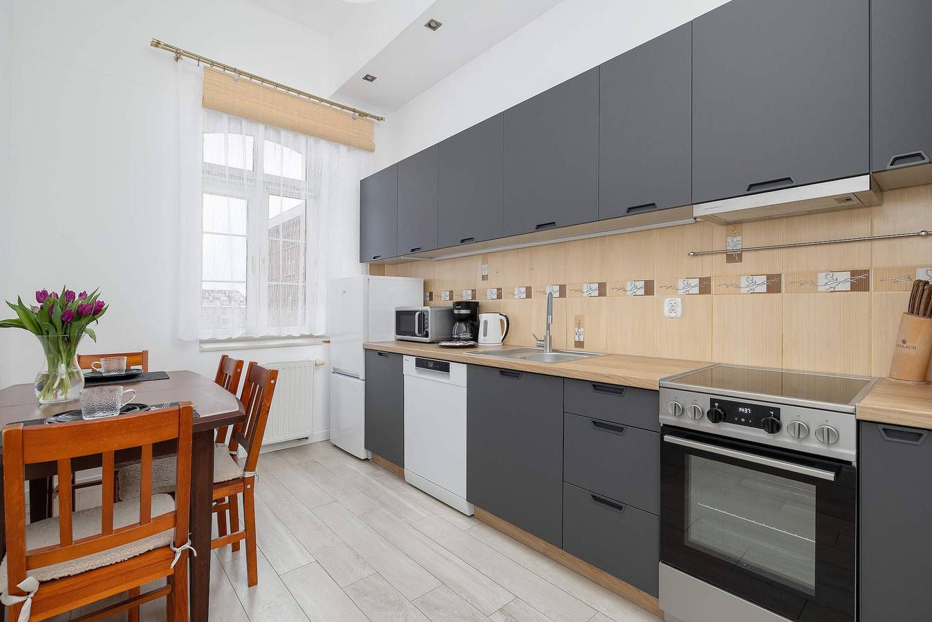 Apartamento entero, Jedności Narodowej 85B Kołobrzeg | Family Apartment with Functional Furnishings | Remote Work in Kołobrzeg, Mar Baltico Polonia