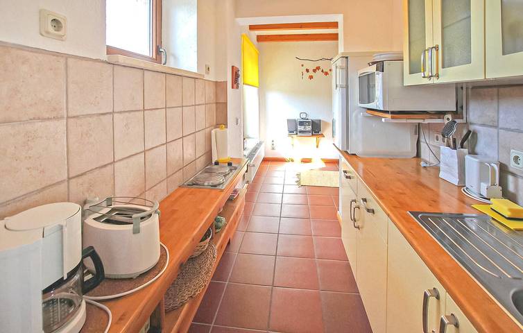 Ganze Ferienwohnung, Rückzugsort mit Seeblick: Gemütliches Apartment mit Parkplatz und TV in Roggentin (Mirow), Mirow