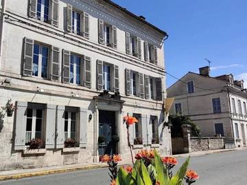 Chambre d’hôte pour 2 personnes, avec jardin et terrasse à Ribérac
