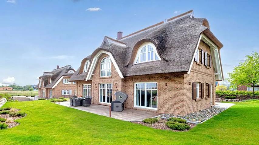 Strandhaus für 6 Personen, mit Terrasse und Sauna sowie Garten, mit Haustier in Lobbe