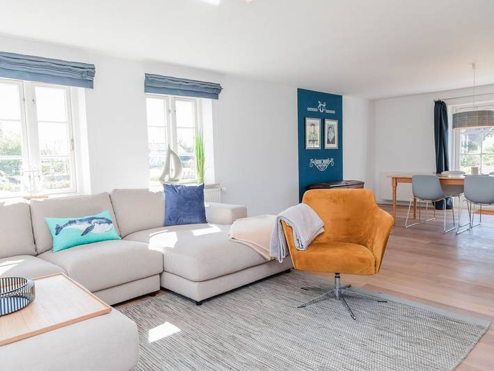 Ganze Ferienwohnung, Ferienhaus Anna Elene Wohnung 1 - Großzügige Ferienwohnung in Nieblum mit Terrasse, Garten und Kaminofen in Nordfriesische Inseln (Schleswig-Holstein) (Schleswig-Holstein), Nieblum