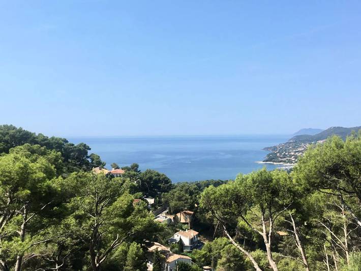 Gîte pour 6 personnes, avec piscine et jardin dans Plage Font Brun Carqueiranne - 2
