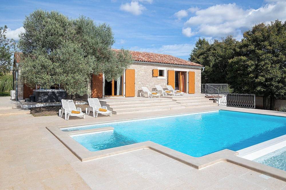 Casa vacanza a Pisino a partire da 251€ a notte