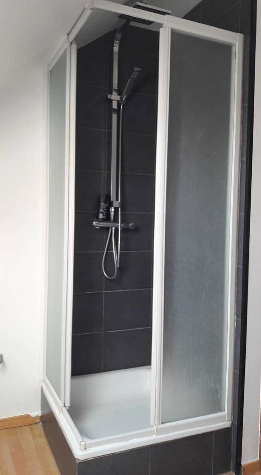 Appartement entier, At the Villa in Tournai, Hainaut