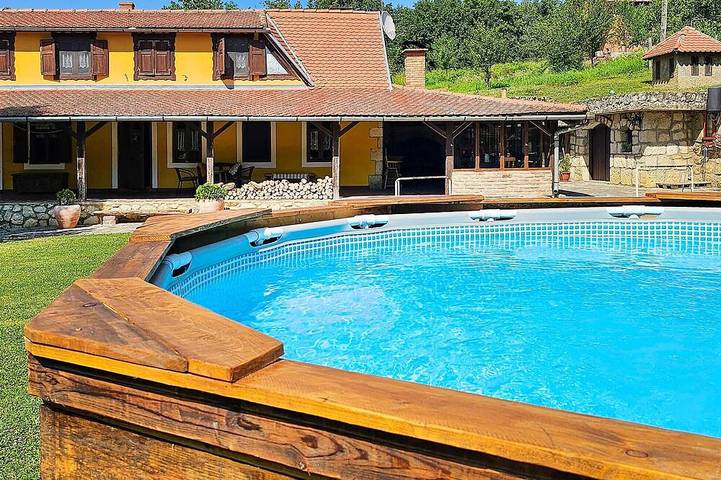 Ferienhaus für 8 Personen, mit Pool und Whirlpool, mit Haustier - 1
