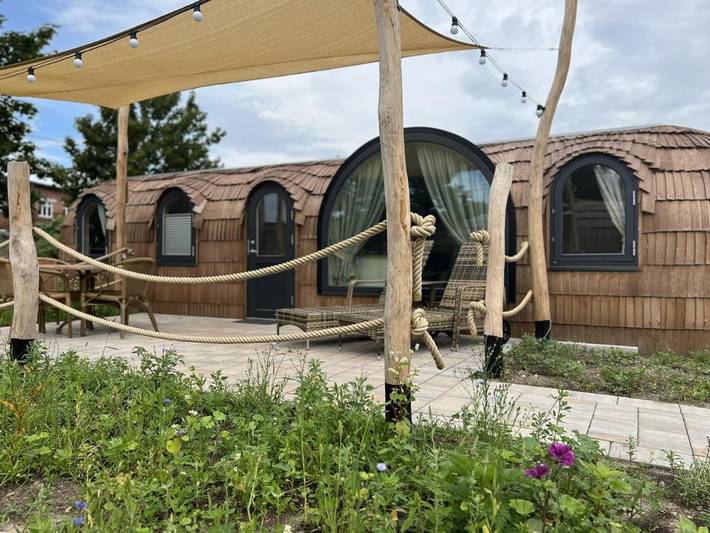 Bungalow für 4 Personen, mit Terrasse und Garten