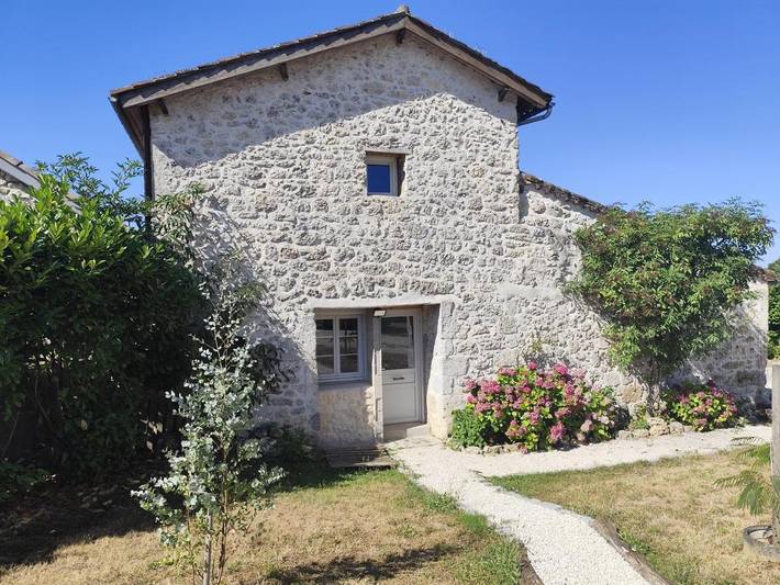 Gîte pour 5 personnes, avec terrasse et vue à La Croix-Blanche