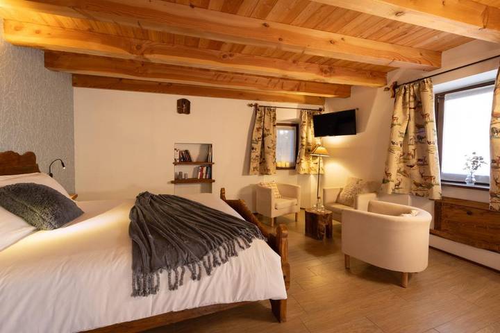 Maison d’hôte pour 4 personnes, avec vue et jardin, animaux acceptés à Aoste - 4