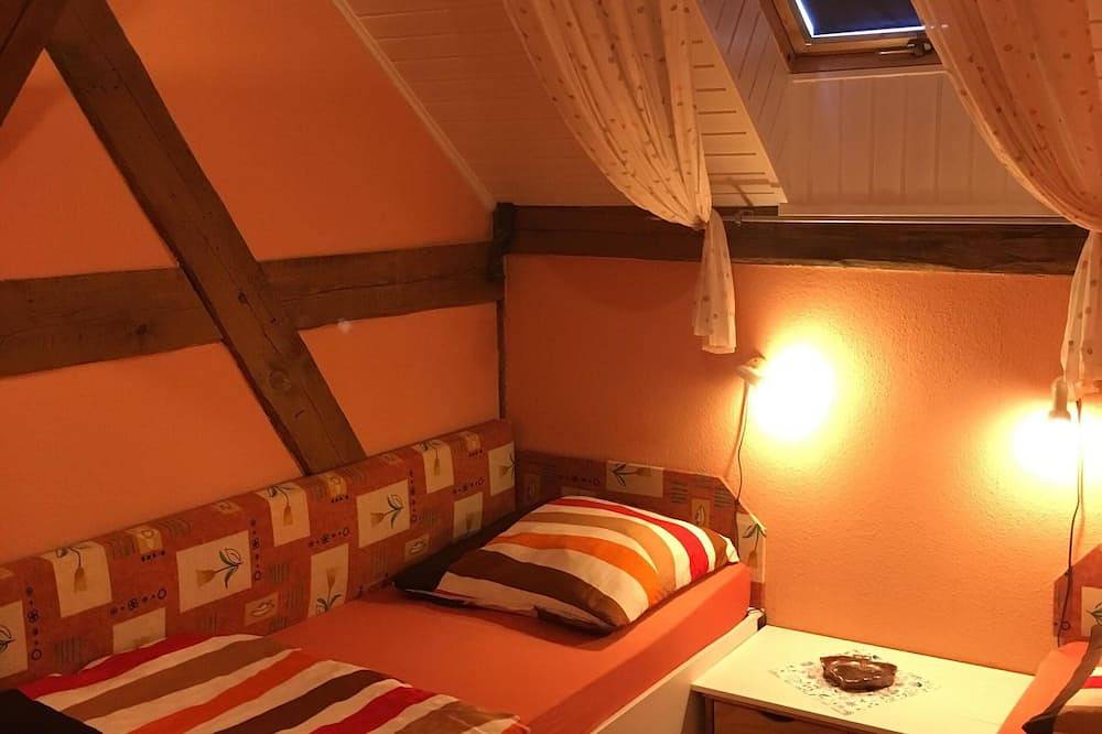 Großes Ferienhaus für 12 Personen mit Sauna, Terrasse & Balkon auf Ferienhof in Crussow, Angermünde