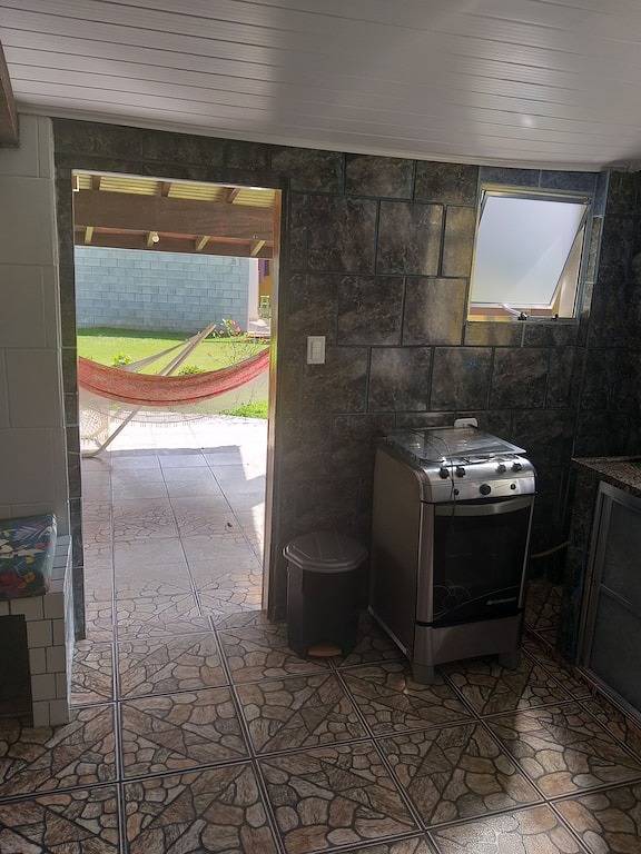 Nordküste 600 Meter Cocanha Beach Caraguatatuba in Caraguatatuba, Região Metropolitana do Vale do Paraíba e Litoral Norte