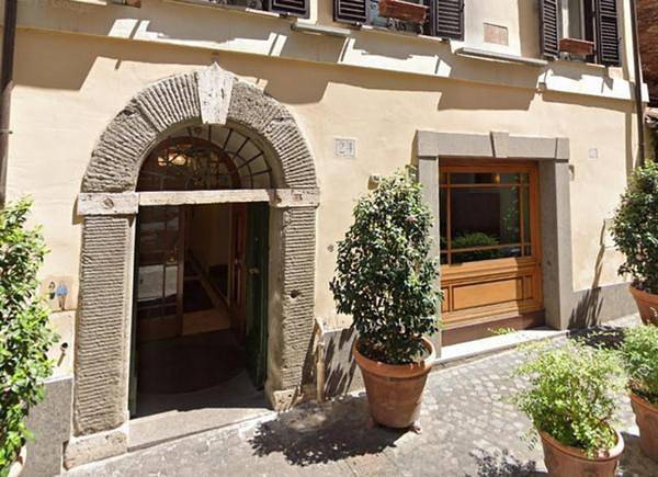 Hôtel pour 2 personnes, avec jardin et terrasse, animaux acceptés dans Basilique Saint-Pierre