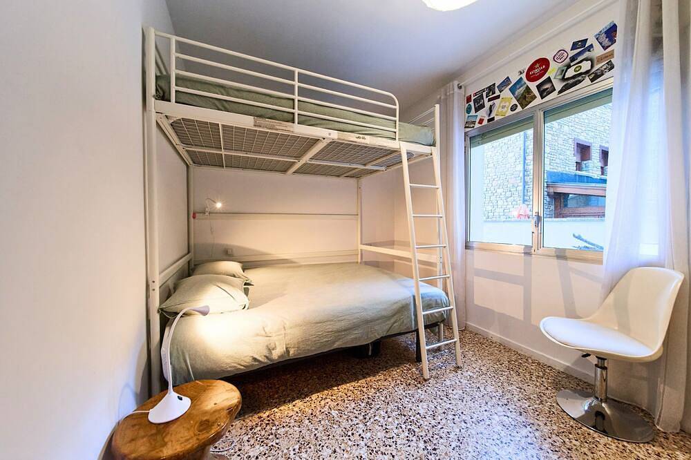 Apartamento entero, Retiro Bohemio: Terraza, Parking y Esquí in Ordino, Vallnord
