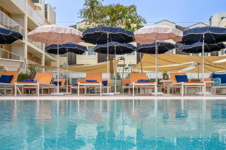 Hôtel pour 4 personnes, avec piscine et terrasse, animaux acceptés dans Aquarium de la Rochelle