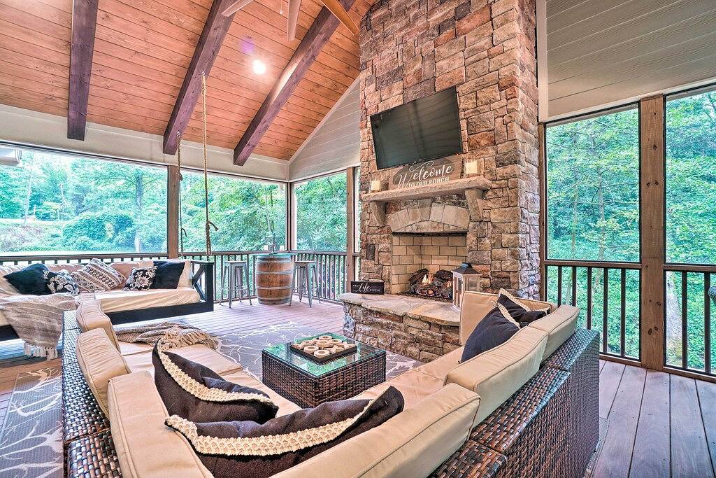 Hootenanny at Horton Creek: Creekside Escape! in Chattahoochee National Forest