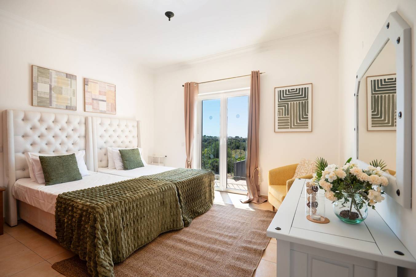Villa Nina in Moncarapacho, Ria Formosa