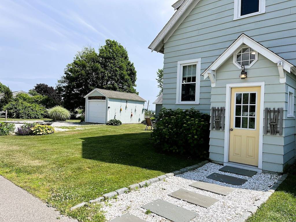 Walk to Downtown Mystic! in Mystic, Connecticut