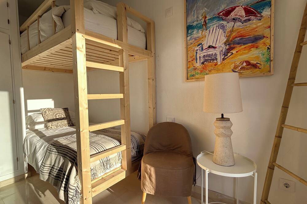 Neu! Villa Nostrum mit herrlichem Meerblick, kurzer Fußweg zum Strand & Bars & Ac in Binibeca, Sant Lluís