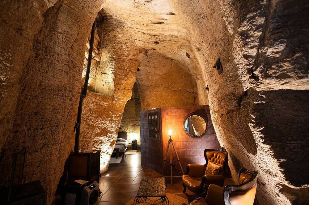 Queen-Deluxe-Ensuite in Doué-la-Fontaine, Loire-Tal