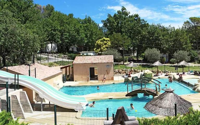Wohnwagen für 6 Personen, mit Terrasse und Ausblick sowie Pool, mit Haustier - 1