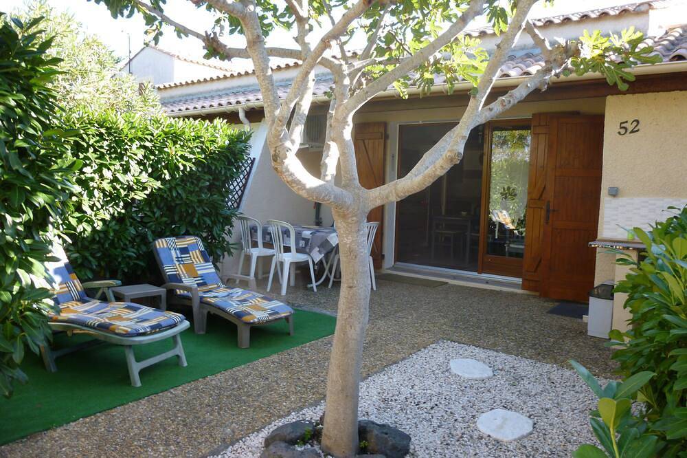 Villa de Vacances Climatisée Avec Terrasse et Parking Proche des Plages in Vias Plage, Vias