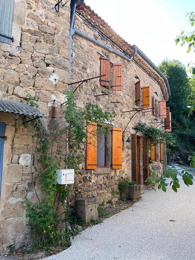 Location de vacances pour 4 personnes, avec Terrasse et Vue à Chirols