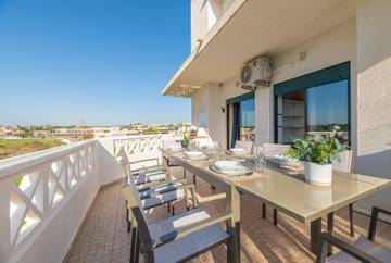 Apartment for 8 People in Olhos de Água, Faro District, Photo 4