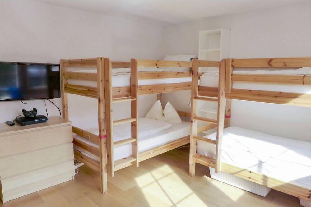 Ganze Wohnung, Laerchehus Ost in Kandersteg, Frutigen - Lenk - Adelboden