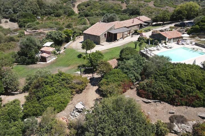Casa de vacaciones para 3 personas, con jardín y piscina - 1