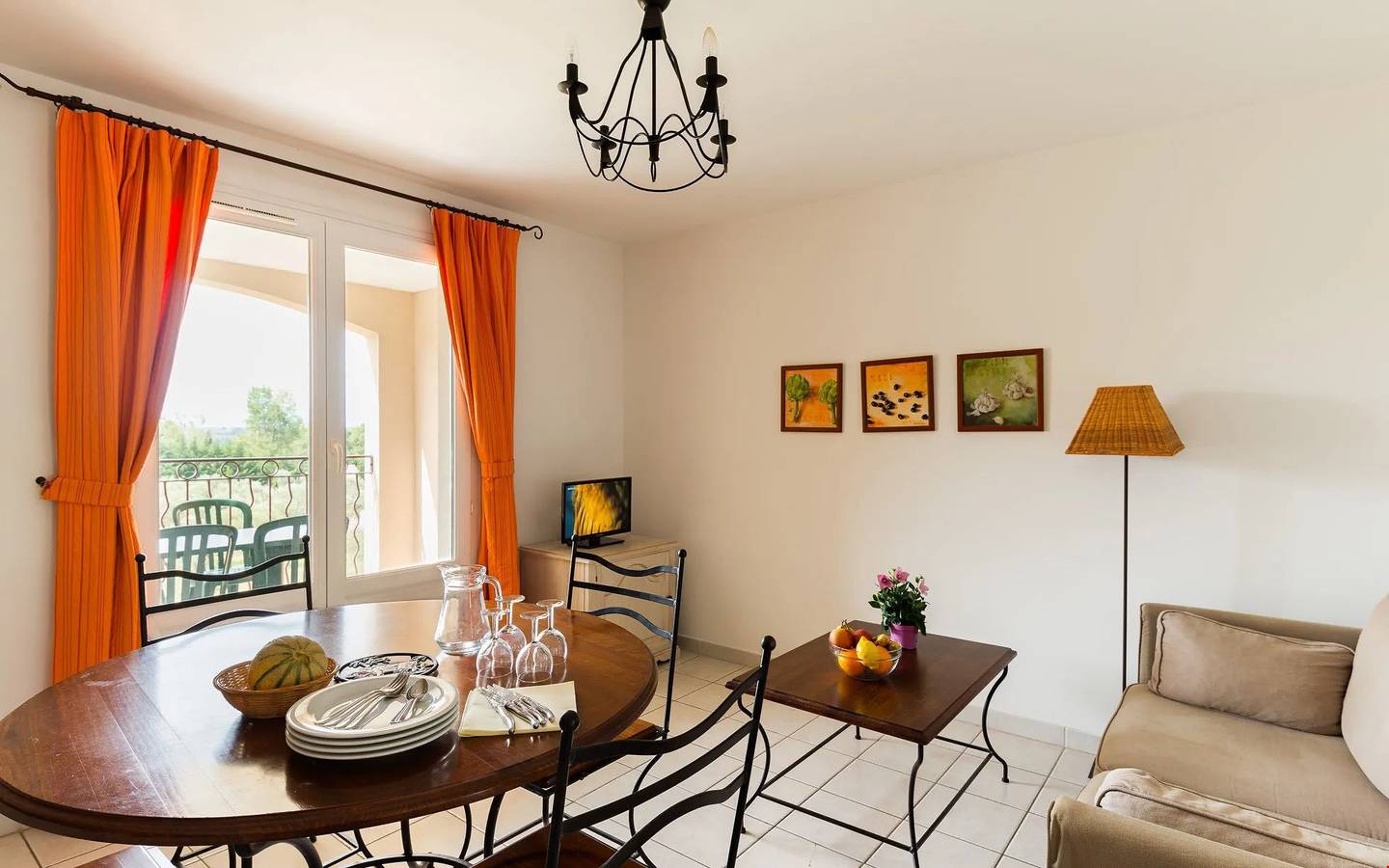 Apartamento entero, Lagrange Vacances Residence Le Domaine de Bourgeac - Short Stays in Paradou, Region de Arles