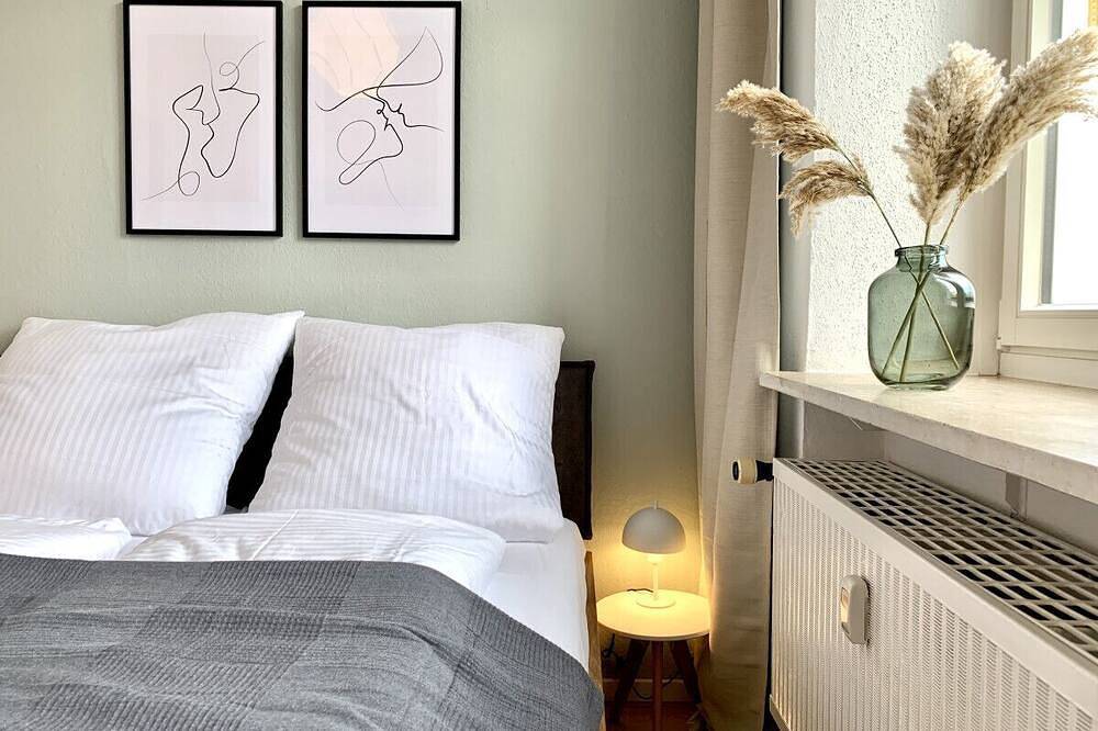 Ganze Wohnung, Bright and Comfortable 1Br Flat in Augsburg in Augsburg-Innenstadt, Augsburg