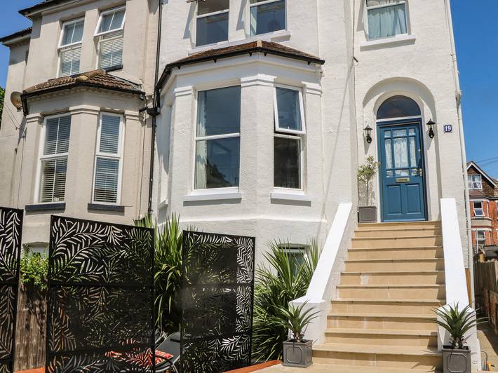Holiday rental for 10 people, with garden in Folkestone