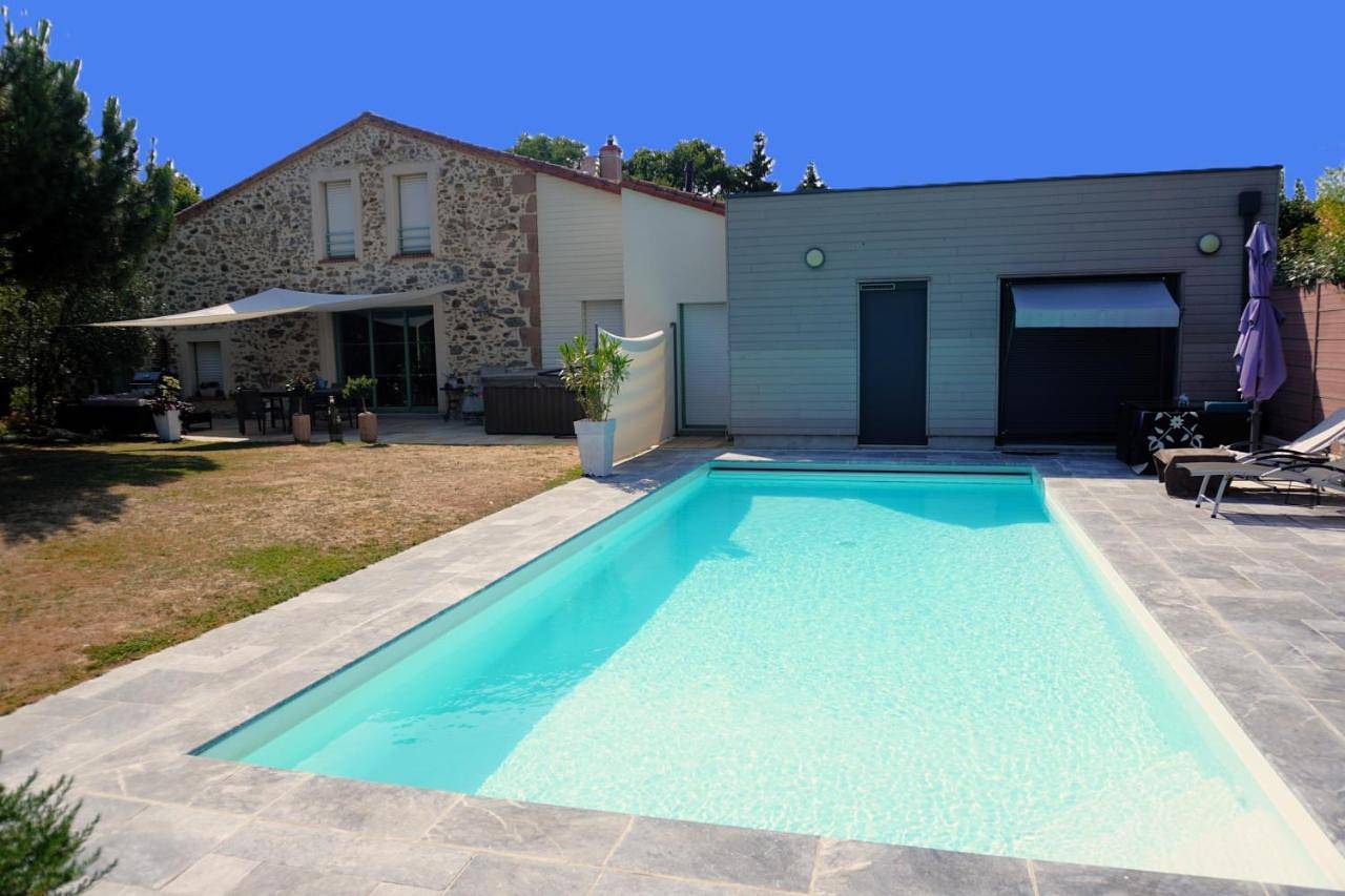 Gîte à Saint Andre De La Marche proche du Puy du foù in Sèvremoine, Région de Cholet