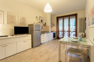 Vacation Rental for 4 Guests in Brunate, Lake Como, Picture 4