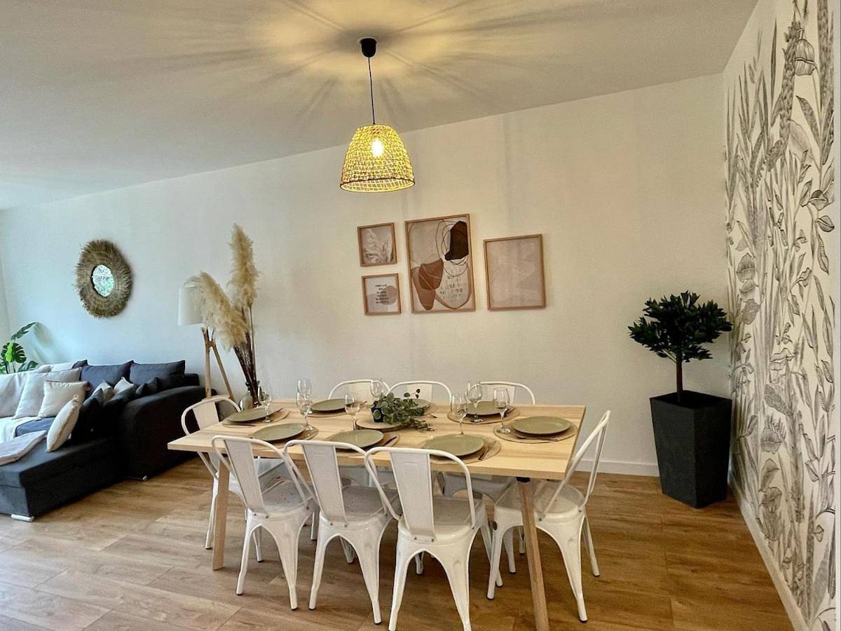 Four-Bedroom House in Vertou, Région de Nantes