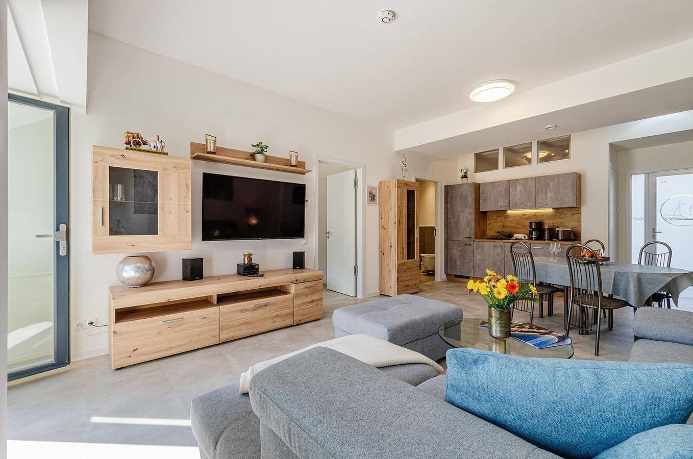 Ganze Wohnung, Fewo Proras Strandhaus: Komfortable 70m² Fewo mit Terrasse, Vollküche, Meerblick in Prora, Binz