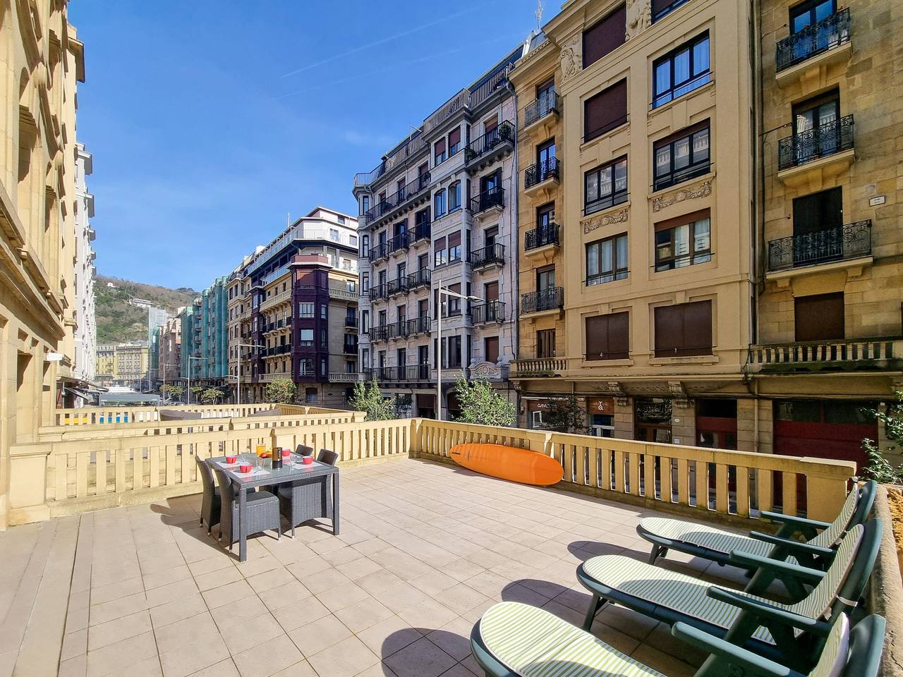 Appartement entier, Appartement de vacances pour 4 personnes avec terrasse in San Sebastian, Côte Basque (Espagne)