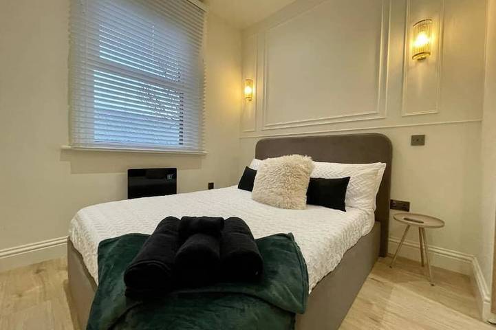 Ganze Wohnung, High Town Apartments | Nur wenige Schritte vom Bahnhof Luton in Luton, Chiltern Hills