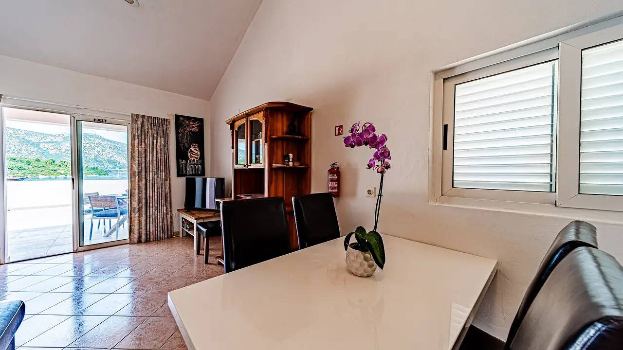 Ganze Ferienwohnung, Ferienwohnung für 5 Personen (53 m²) in Kneza in Račišće (Dalmatien), Korcula