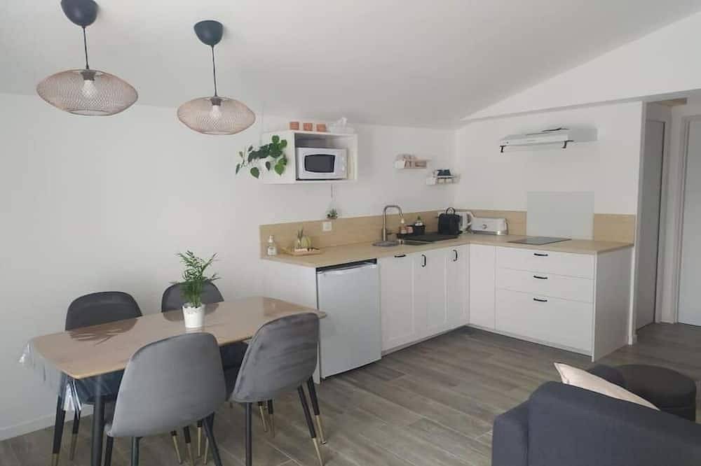 A family pied-à-terre at the foot of the Luberon in Mérindol, Parque natural regional del Luberon