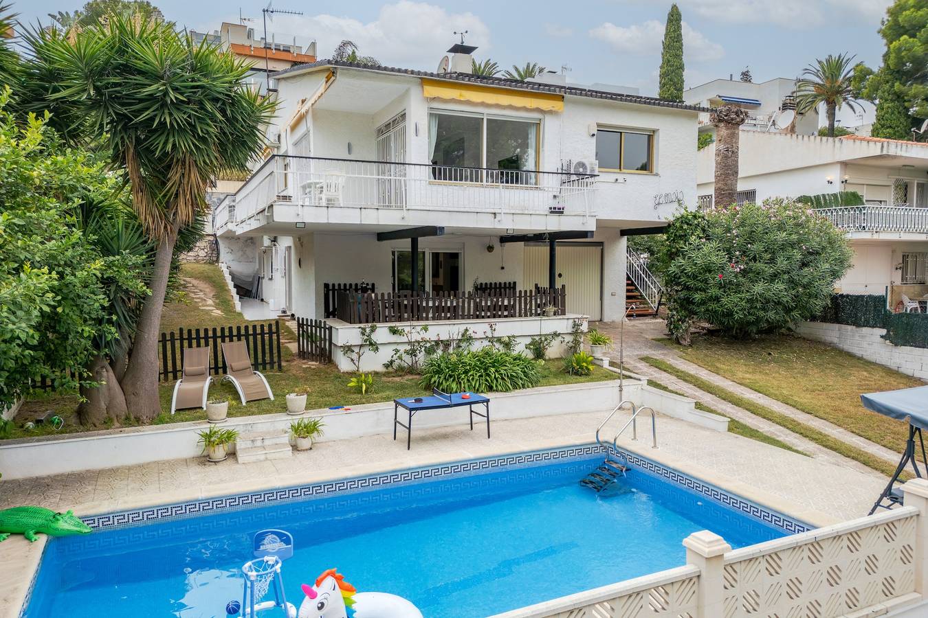 Villa 'Oasis Salou Pool Beach en Bbq' met Zeezicht, Wi-Fi en Airconditioning in Salou, Costa Dorada