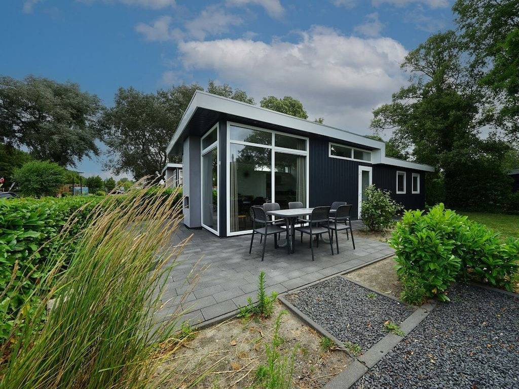 Casa de vacaciones en Dordrecht con terraza. in Dordrecht, Parque Nacional De Biesbosch