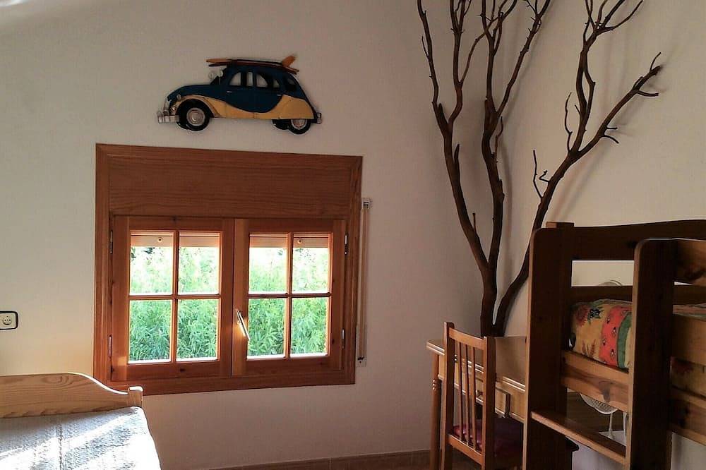 Schöne Villa, Wifi, Klimaanlage, privater Pool nicht zu übersehen, 8 Personen in Les Tres Cales, Terres de l'Ebre