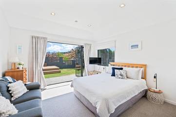 Gîte pour 2 personnes, avec jardin et vue à Wanaka