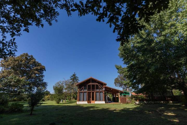 Location de vacances pour 6 personnes, avec piscine et jardin à Bélis - 3