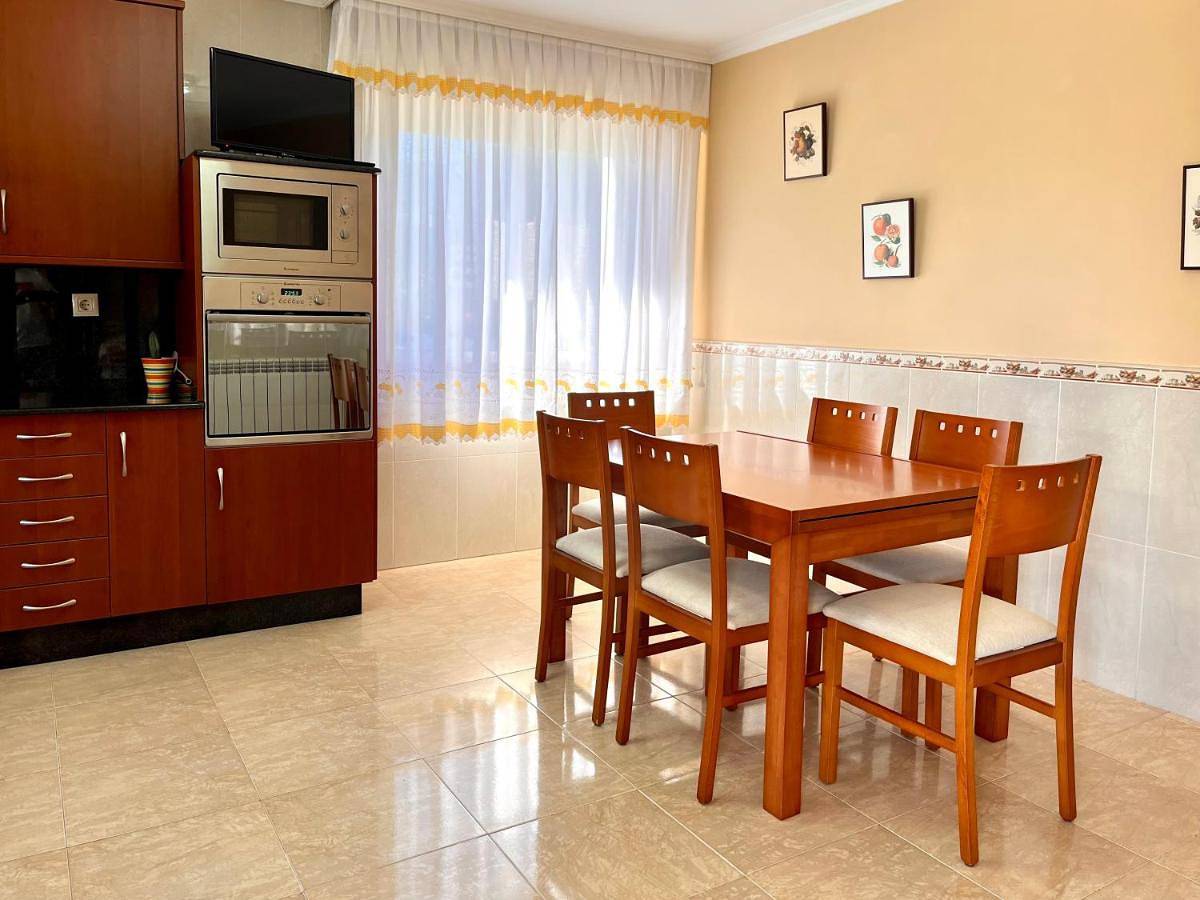 Three-Bedroom Townhouse in Baiona, Rias Baixas